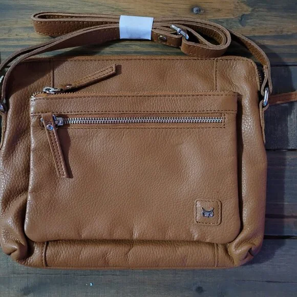 Wise Owl Genuine Nappa Leather Crossbody Bag - Picture 2 of 6